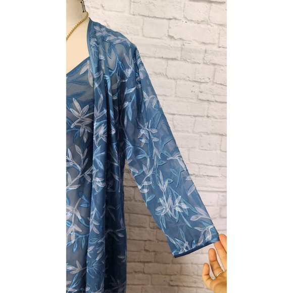 90s bias cut sheer blue leaf Designer Nightgown & Robe Set -Halston - Picture 6 of 6